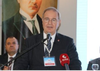 Öztrak:Geçilmeyen Garantili Yollara 15 Milyar, Çiftçiye 25 Milyar TL Ödendi