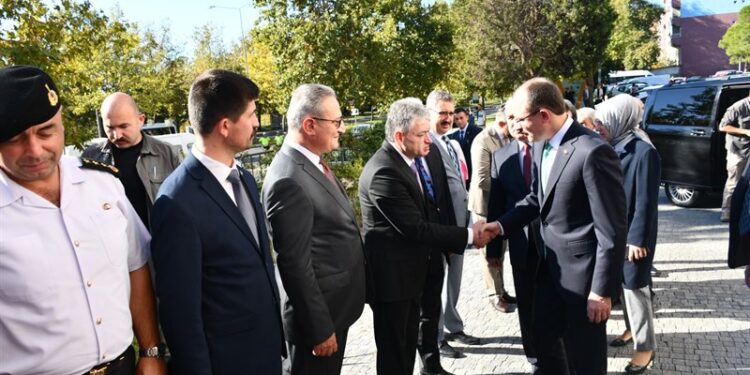 Ticaret Bakanı Muş, Tekirdağ’da Temaslarda Bulundu !